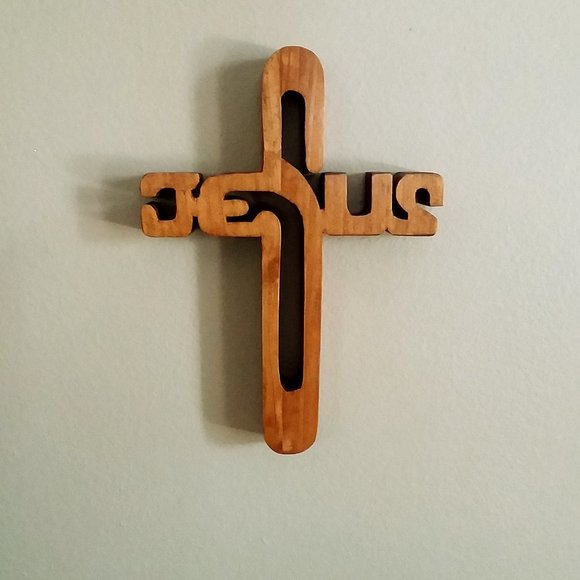 Jesus Name Wooden Cut Out Christian Wall Decor 8" x 6" x 1" - Picture 1 of 10